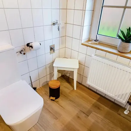 Ebenerdige Mit Terrasse Fuer 3 Pers. Max. 4 Pers. Haustier Gestattet *